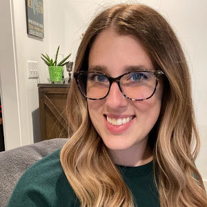 Meet your Posher, Rebecca